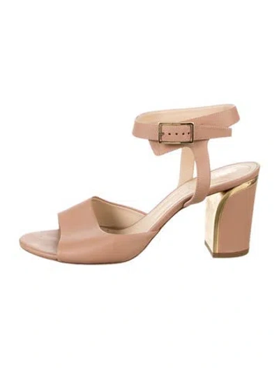 Pre-owned Chloé Leather Sandals In Neutral