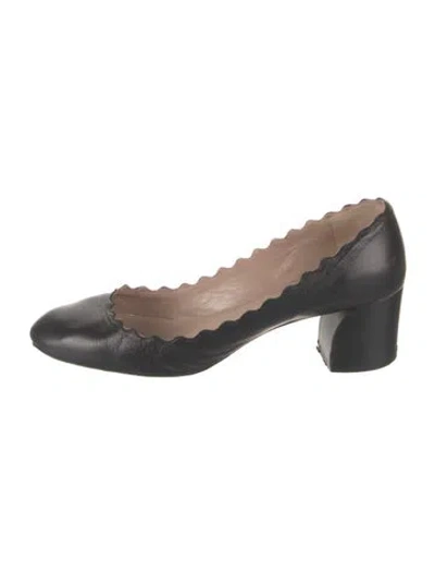 Pre-owned Chloé Leather Scalloped Accent Pumps In Black
