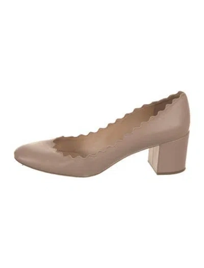 Pre-owned Chloé Leather Scalloped Accent Pumps In Neutral