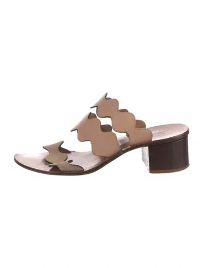 Pre-owned Chloé Leather Scalloped Accent Slides In Neutral