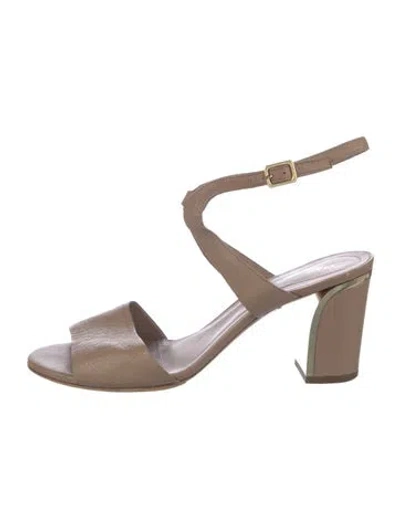 Pre-owned Chloé Leather Slingback Pumps In Neutral