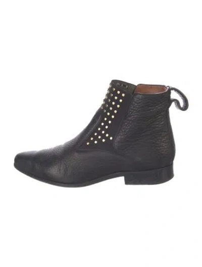 Pre-owned Chloé Leather Studded Accents Chelsea Boots In Black