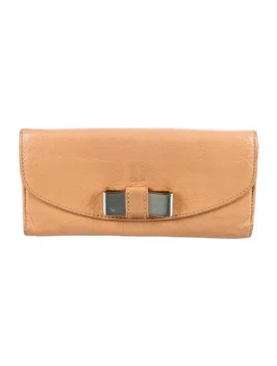 Pre-owned Chloé Leather Wallet In Neutral