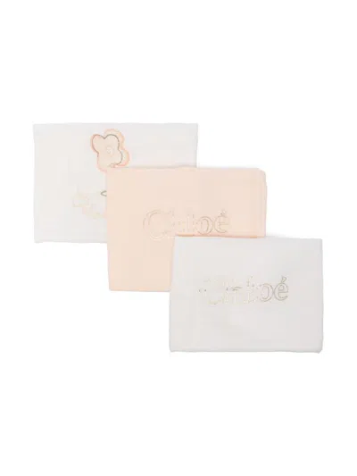 Chloé Babies' Logo-embellished Blankets (pack Of Three) In White