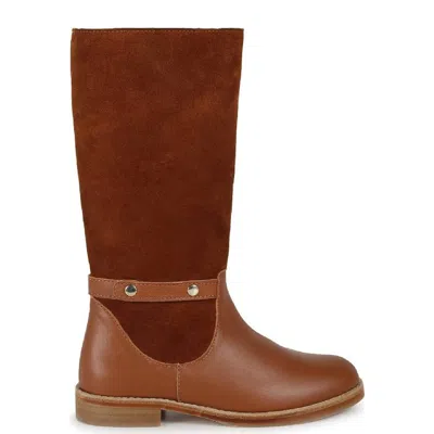 Chloé Chloe Logo Embossed Leather Boots In Brown