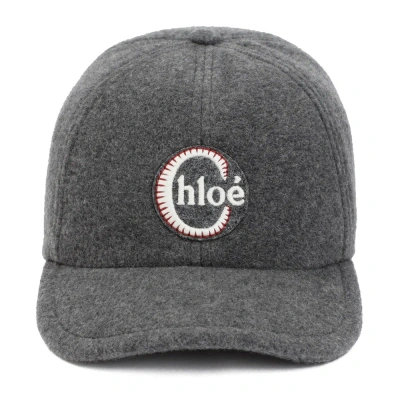 Chloé Logo Embroidered Swing Cap In Grey