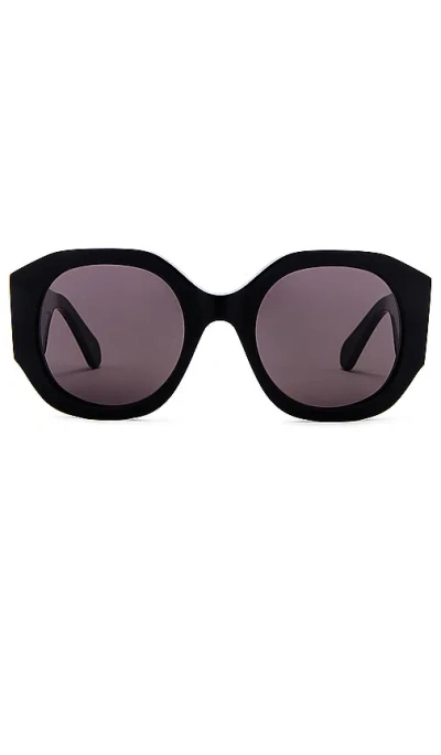 Chloé Logo Round Sunglasses In 黑色