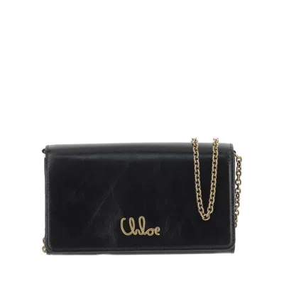 Chloé Logo Shoulder Bag With Chain Detail And Magnetic Closure In Black