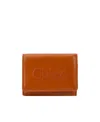 Chloé Logo Wallet In Brown
