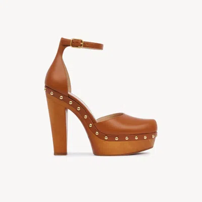 Chloé Lola Studded Leather Platform Sandals In Brown