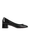 Chloé Marcie Embellished Patent-leather Pumps In Black