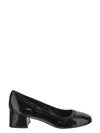 Chloé Marcie Embellished Patent-leather Pumps In Black