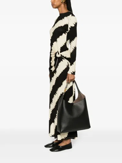 Chloé Marcie Leather Shoulder Bag In Black