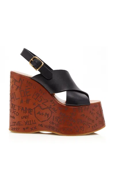 CHLOÉ MAXIME CARVED LEATHER WEDGE SANDALS