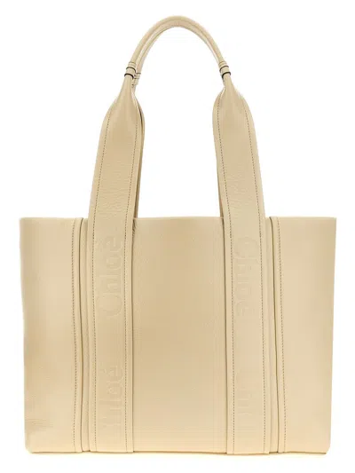 Chloé Medium Woody Shopping In Cream