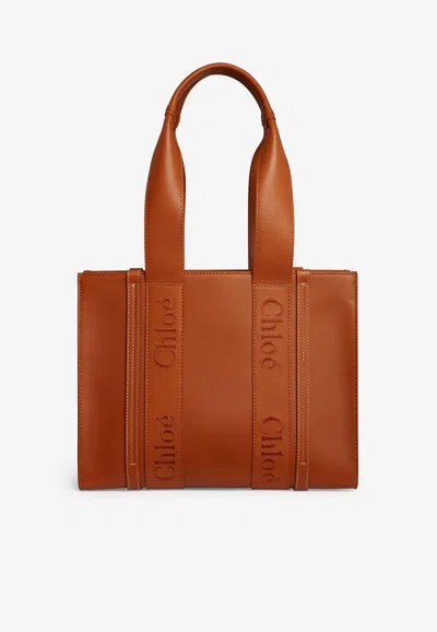 Chloé Medium Woody Tote Bag In Calf Leather In Brown