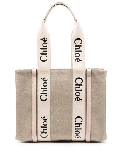 Chloé Medium Woody Tote Bag In Neutrals