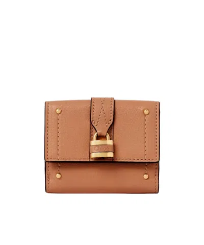 Chloé Mini Paddington Tri-fold In Grained Leather In Brown