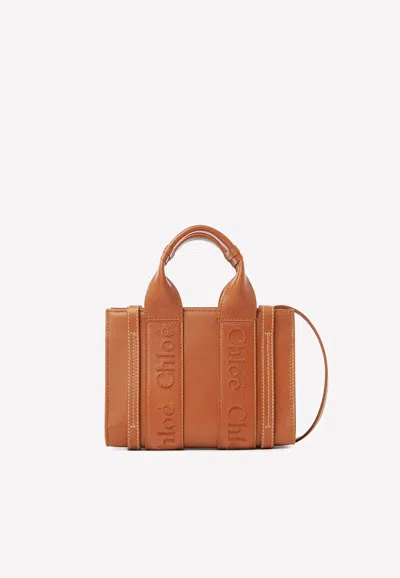 Chloé Mini Woody Handbag In Beige