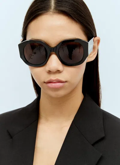 Chloé Naomy Sunglasses In Black