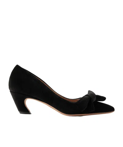 Chloé Oli Bow-detailed Velvet Pumps In Black