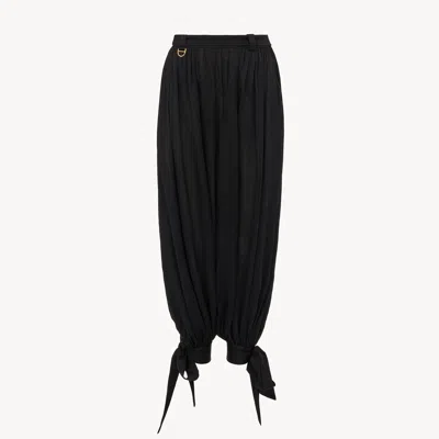 Chloé Pantalon Fluide Plissé En Crêpe De Chine In Black
