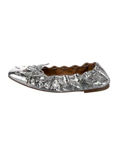 Pre-owned Chloé Patent Leather Bow Accents Ballet Flats In Silver