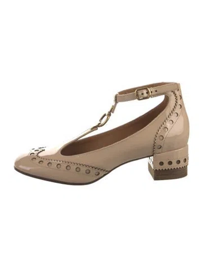 Pre-owned Chloé Patent Leather Eyelet Trim T-strap Pumps In Neutral