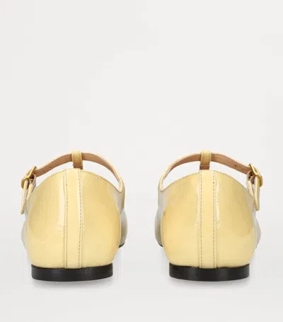 Chloé Marcie Embellished Patent-leather Ballet Flats In Beige
