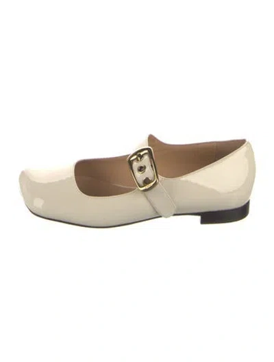 Pre-owned Chloé Patent Leather Mary Jane Flats In Neutral