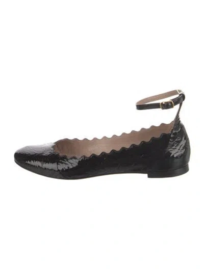 Pre-owned Chloé Patent Leather Scalloped Accent Ballet Flats In Black