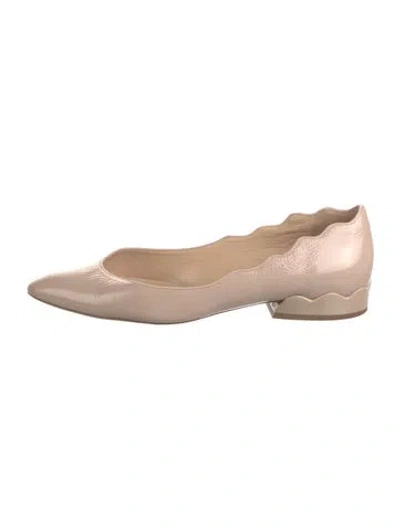 Pre-owned Chloé Patent Leather Scalloped Accent Ballet Flats In Neutral