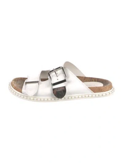 Pre-owned Chloé Patent Leather Slides In White