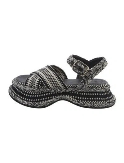 Pre-owned Chloé Patterned Braided Accents Slingback Sandals In Black