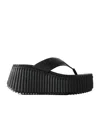 Chloé Platform Flip Flops In Black