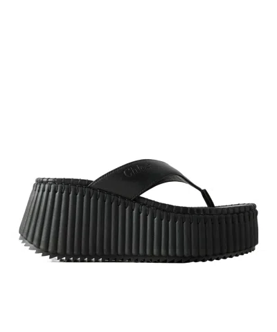 Chloé Platform Flip Flops In Black