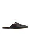 Chloé Pointed Muller Shoes In Black