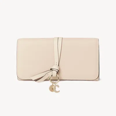 Chloé Alphabet Wallet With Flap In Grained Leather In Sand