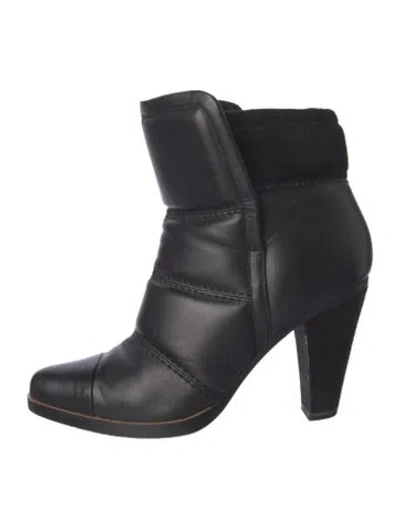 Pre-owned Chloé Quilted Pattern Leather Boots In Black