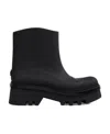 Chloé Elegant Mini Rain Boots With Scallop Detailing In Black