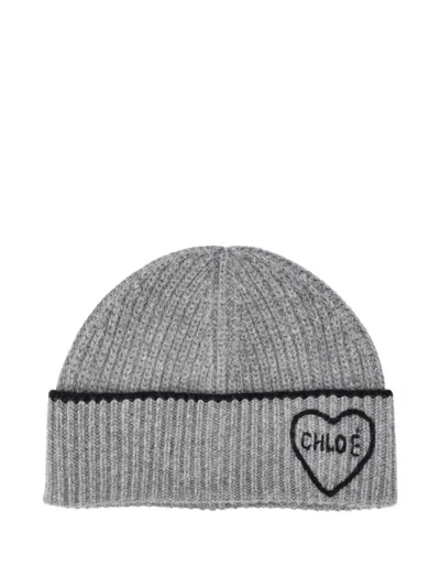 CHLOÉ RIBBED HEART-MOTIF BEANIE HAT