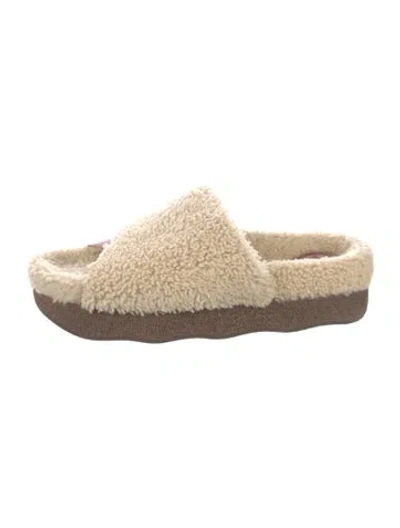 Pre-owned Chloé Shearling Slides In Neutral