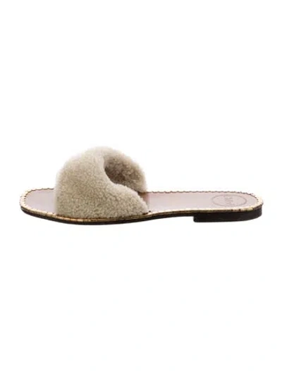 Pre-owned Chloé Shearling Slides In Neutral