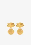 Chloé Shell Design Textured Metal Earrings In Gold