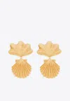 Chloé Shell Design Textured Metal Earrings In Gold