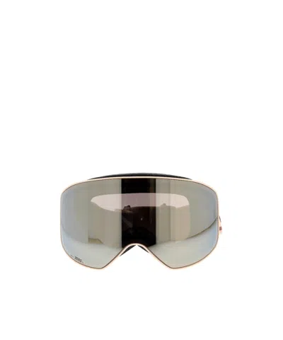 Chloé Shield Sunglasses In Gray