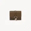 Chloé Portefeuille Compact À Trois Volets Alphabet En Cuir Grainé Femme Beige Taille Onesize 100% Cuir De In Beige