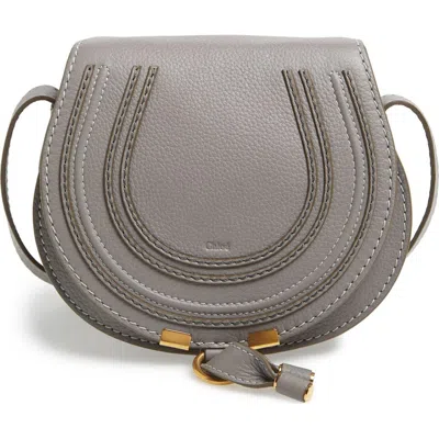 Chloé Marcie Small Crossbody Bag In Grained Calfskin In Gray