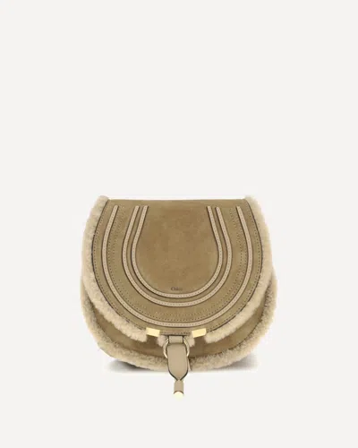 Chloé Small Saddle Marcie Shoulder Bag In Suede And Shearling In Sand