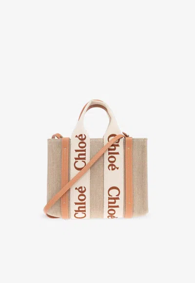 Chloé Small Woody Linen Tote Bag In Sand